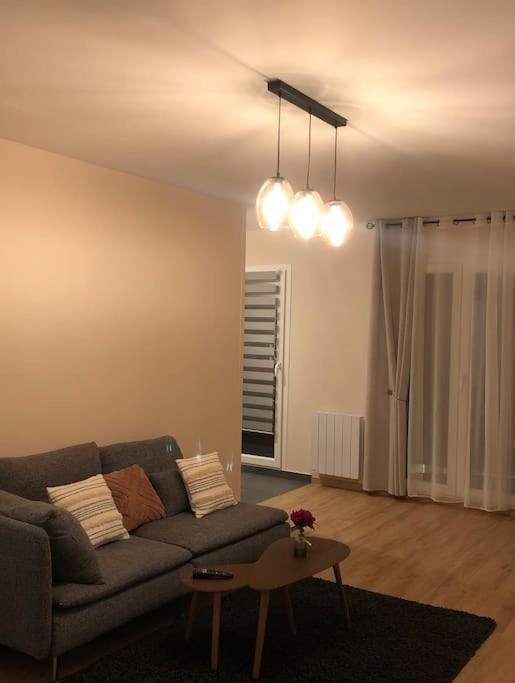 Appartement Superbe Equipe, Le Nid D'eva A Gare, Parking Prive, Balcon, F2, 50m2, 3p Metz